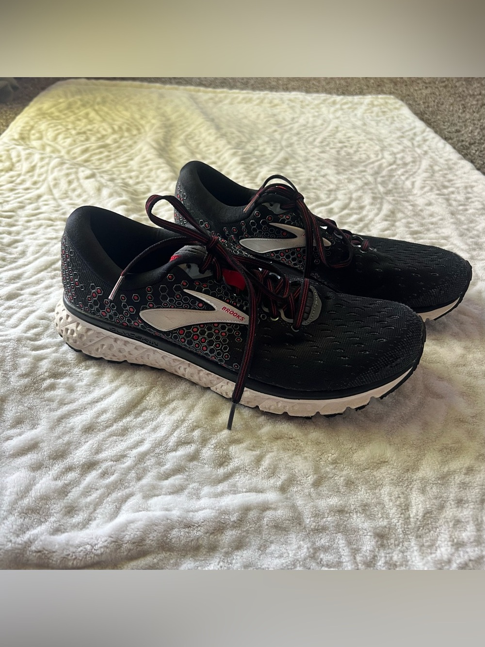 Brooks Glycerin 17 Men’s Black & Red Running Shoes | Size 9